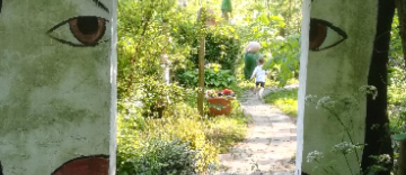 Skulpturengarten der Plinz zwischen Milda und Altenberga, angelegt vom Künstler Jochen Bach