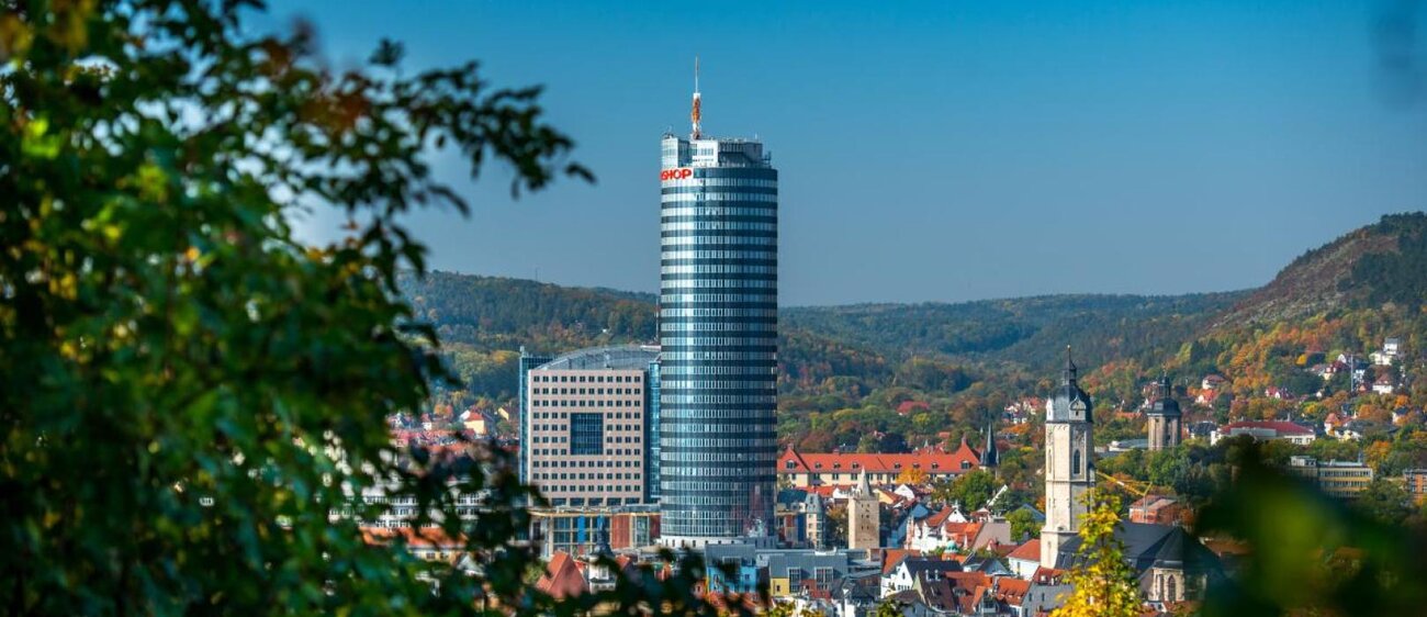 Jena im Herbst mit JenTower