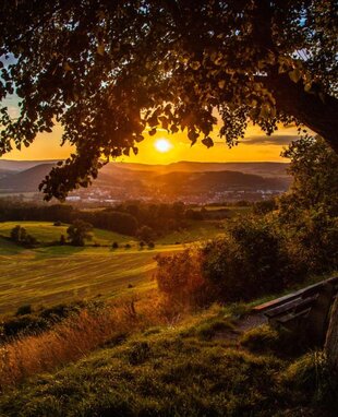 Sonnenuntergang bei Kahla mit Blick Richtung Walpersberg Löbschütz.