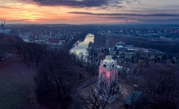 Weinreise am Bismarckturm: Genuss in luftiger Höhe