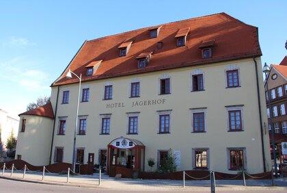 Außenansicht des Hotel Jägerhof in Weißenfels