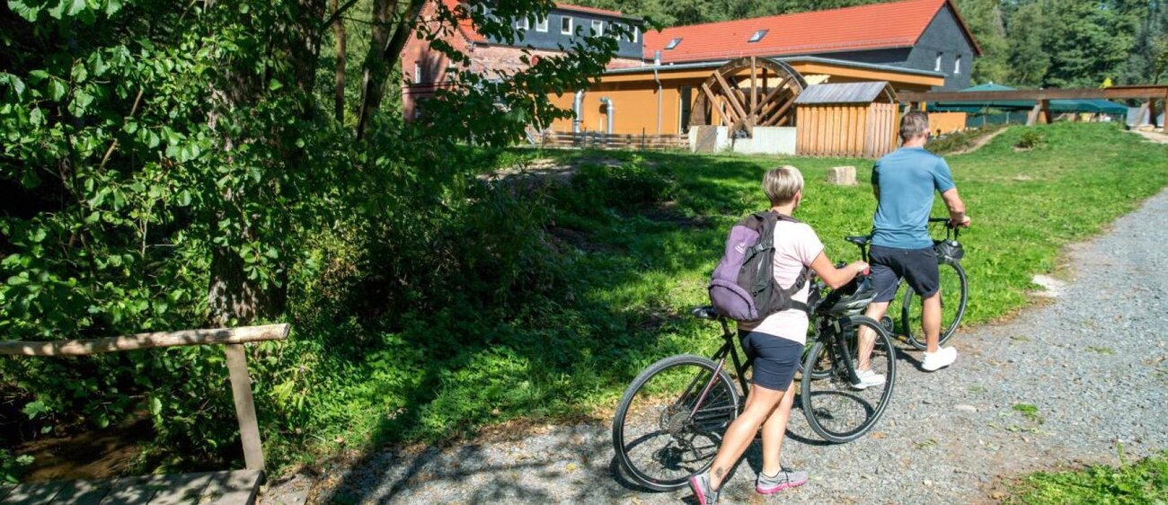 Ziegenmühle Brauereigasthof, Schleifreisen, am Städtekette-Radweg.